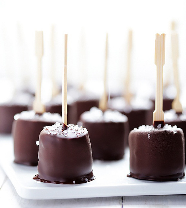 snacks-with-a-touch-of-chocolate